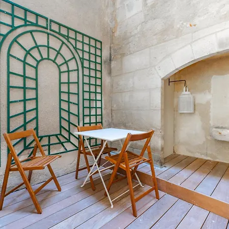 Elegant Place Du Parlement Pour 4 Personnes Apartment Bordeaux