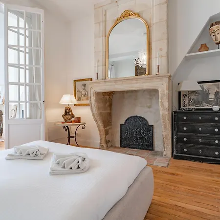 Elegant Place Du Parlement Pour 4 Personnes Apartment Bordeaux